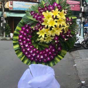 vòng hoa tang lễ